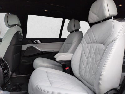 2026 BMW X7 xDrive40i Sports Activity Vehicle