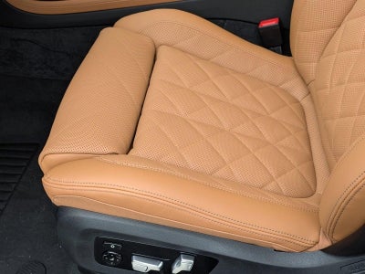 2026 BMW X7 xDrive40i Sports Activity Vehicle