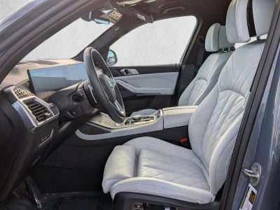 2026 BMW X7 xDrive40i Sports Activity Vehicle