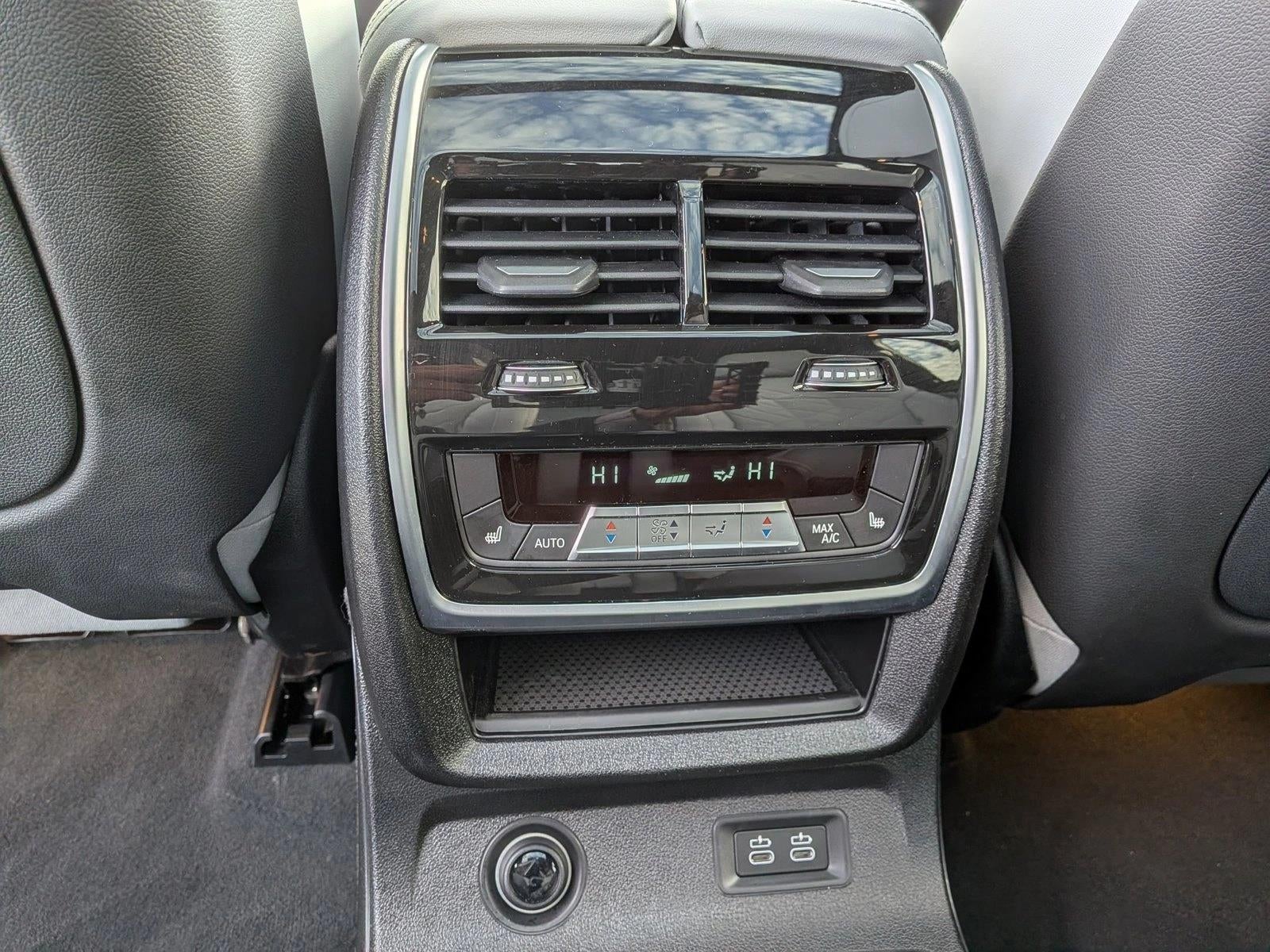 2026 BMW X7 xDrive40i Sports Activity Vehicle