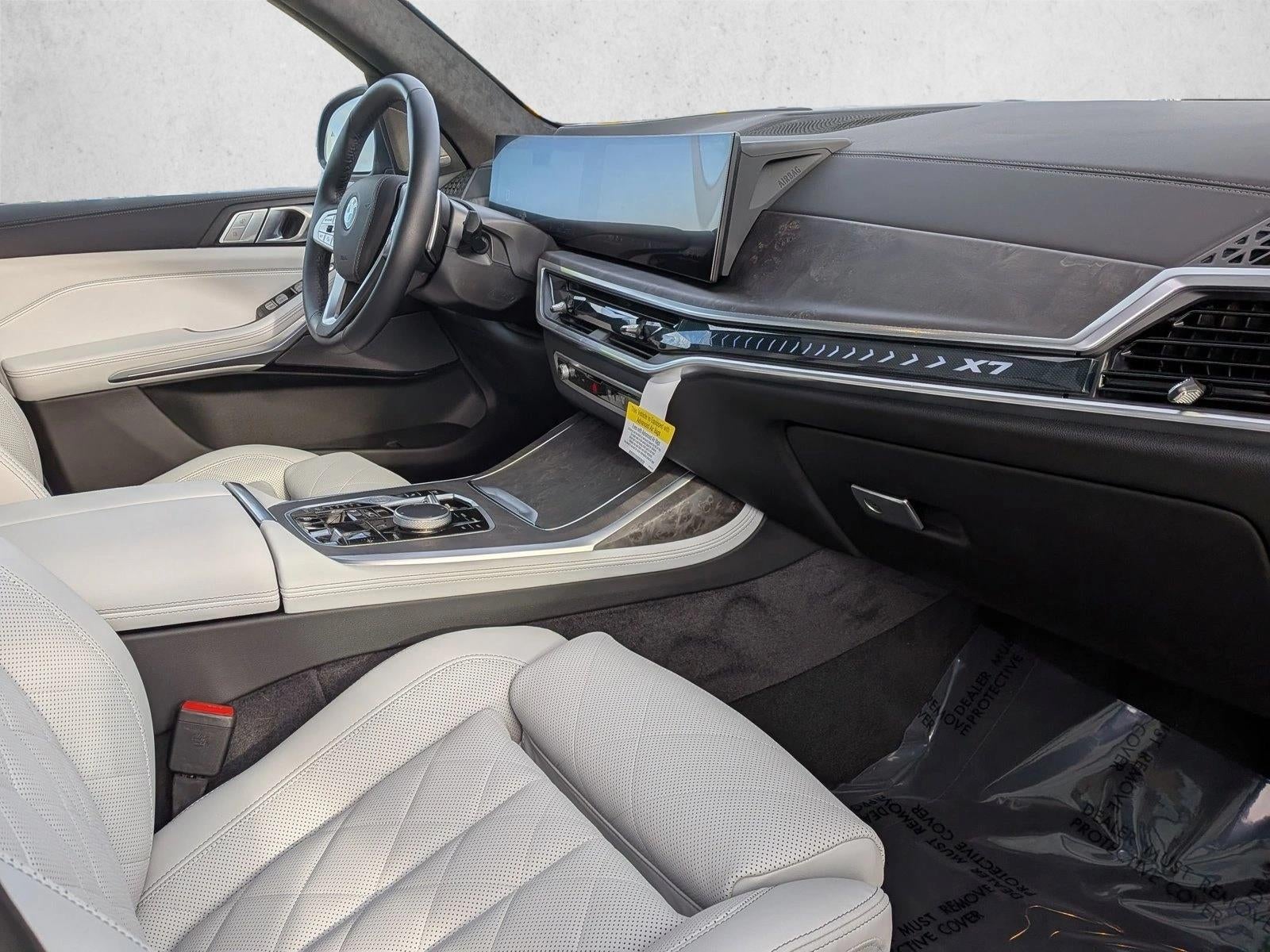 2026 BMW X7 xDrive40i Sports Activity Vehicle