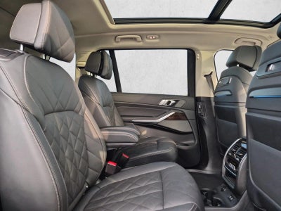 2024 BMW X7 xDrive40i Sports Activity Vehicle