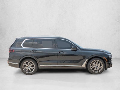 2025 BMW X7 xDrive40i Sports Activity Vehicle