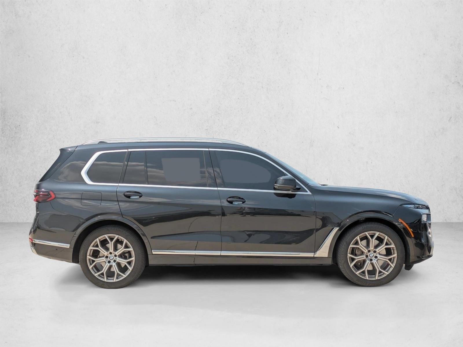 2025 BMW X7 xDrive40i Sports Activity Vehicle