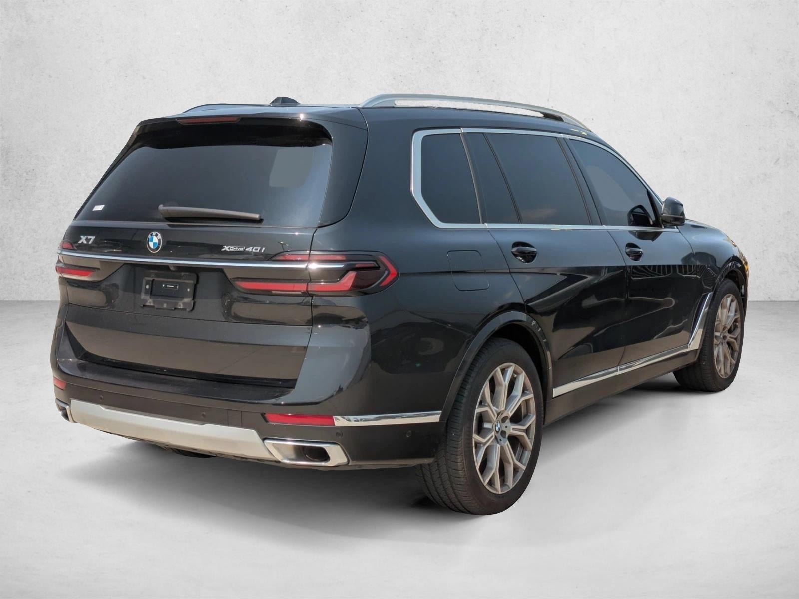 2025 BMW X7 xDrive40i Sports Activity Vehicle