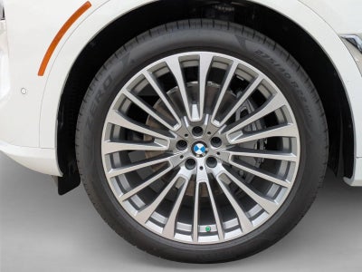 2026 BMW X7 xDrive40i Sports Activity Vehicle