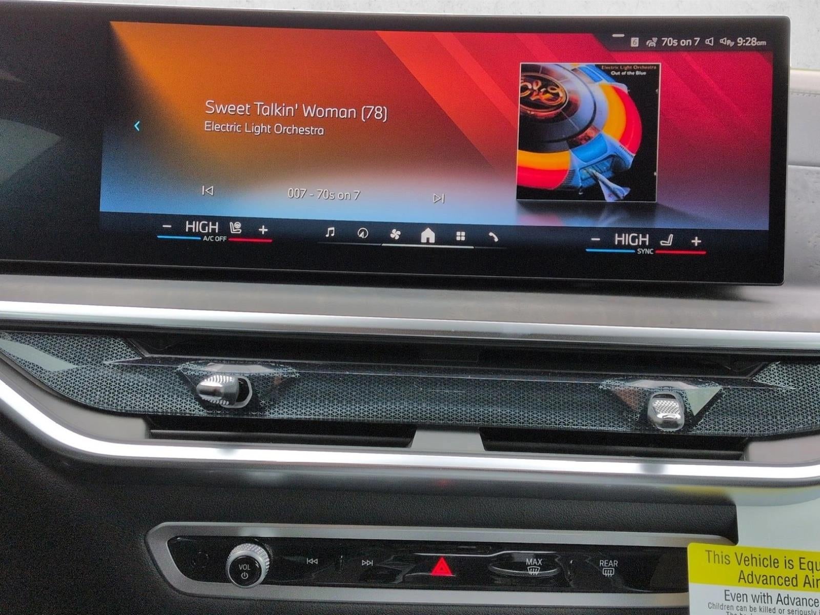 2026 BMW X7 xDrive40i Sports Activity Vehicle