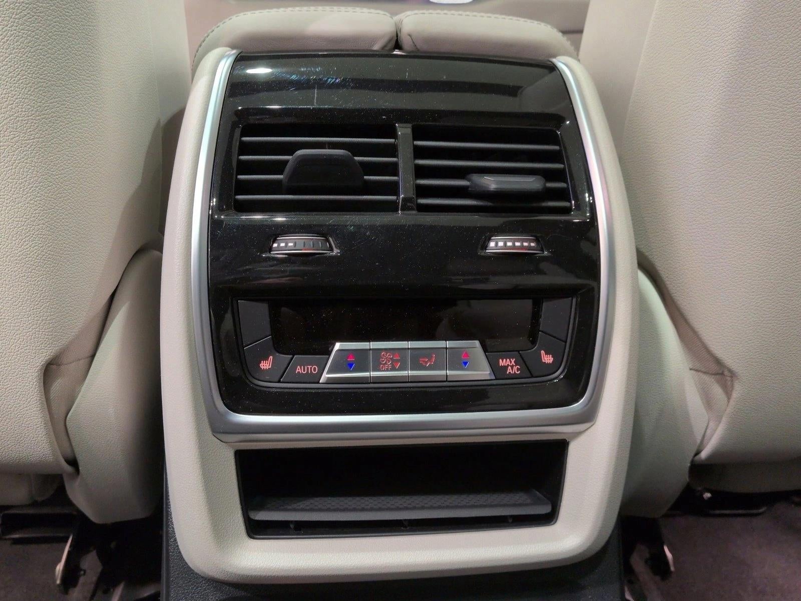 2025 BMW X7 M60i Sports Activity Vehicle