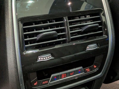 2026 BMW X7 M60i Sports Activity Vehicle