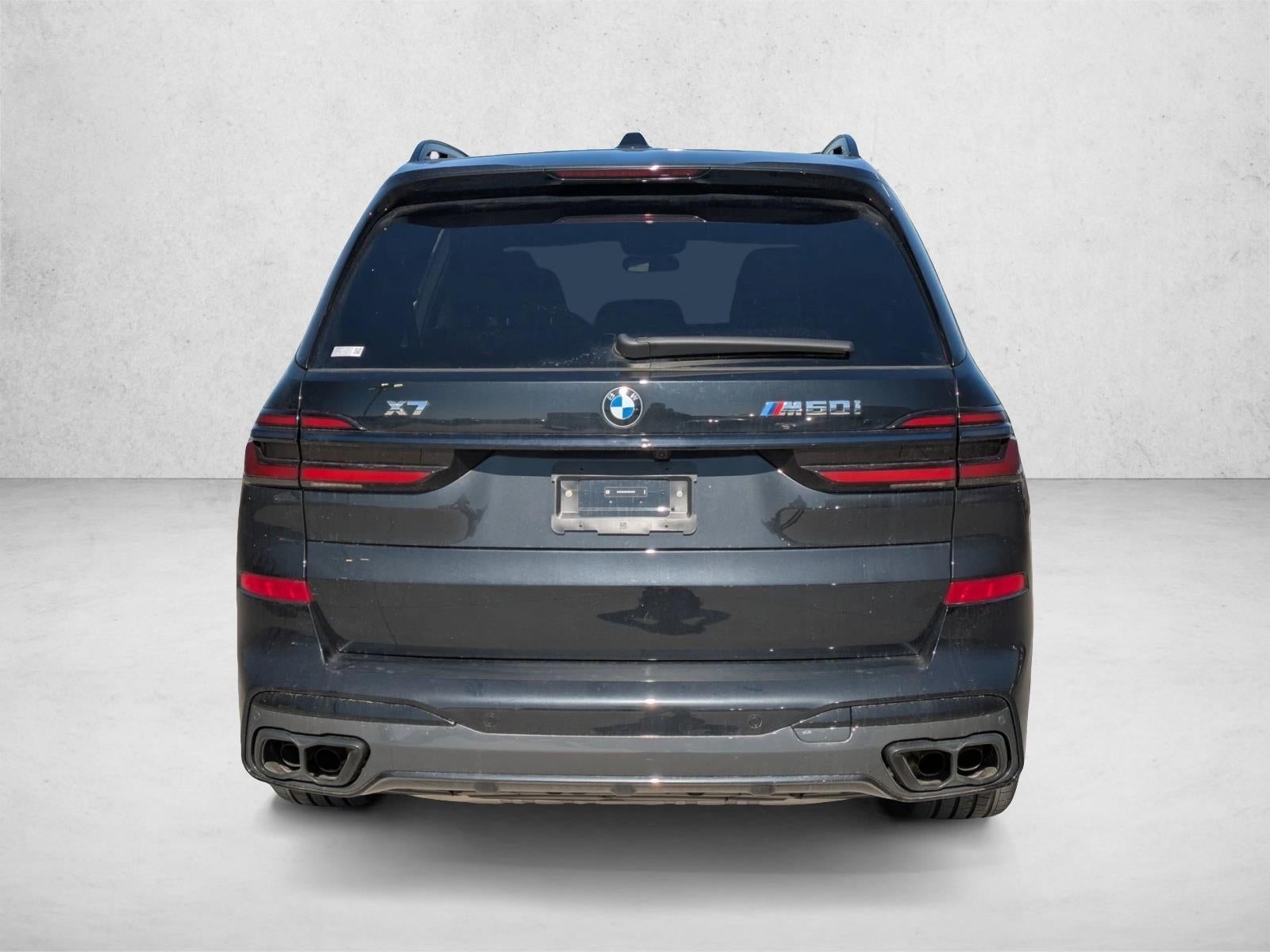 2026 BMW X7 M60i Sports Activity Vehicle