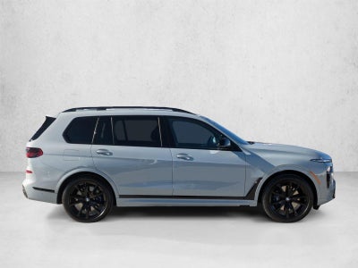 2026 BMW X7 M60i Sports Activity Vehicle