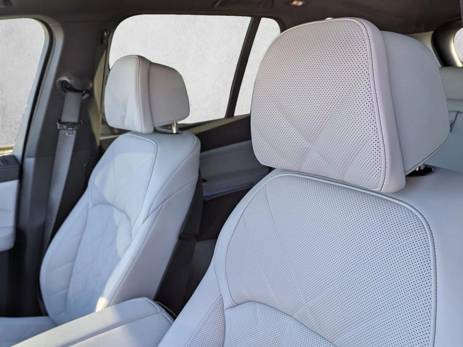 2025 BMW X5 xDrive50e Plug-In Hybrid