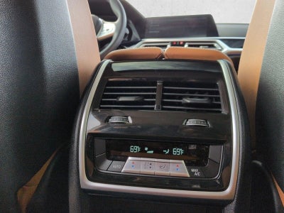 2022 BMW X7 xDrive40i Sports Activity Vehicle