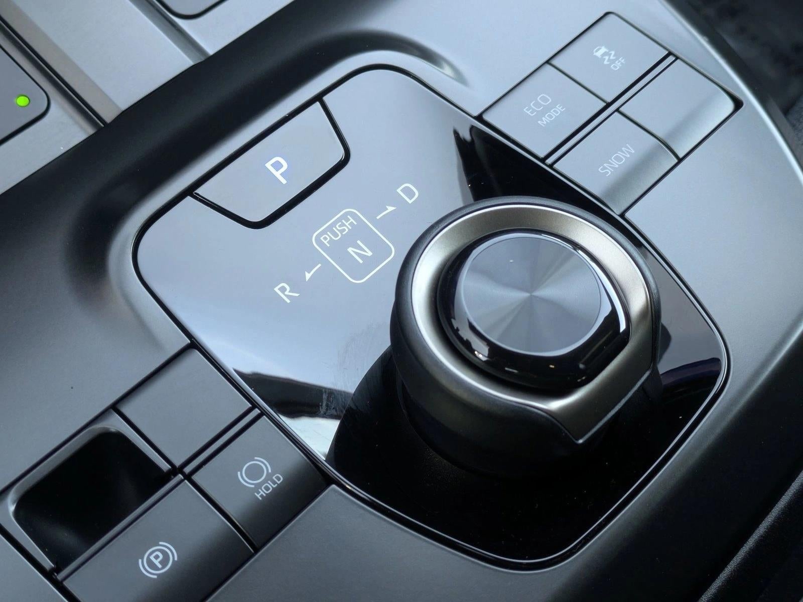 2026 Toyota bZ XLE Plus FWD (Natl)