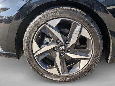 2023 Hyundai ELANTRA SEL IVT