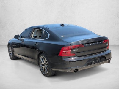 2018 Volvo S90 T5 AWD Momentum