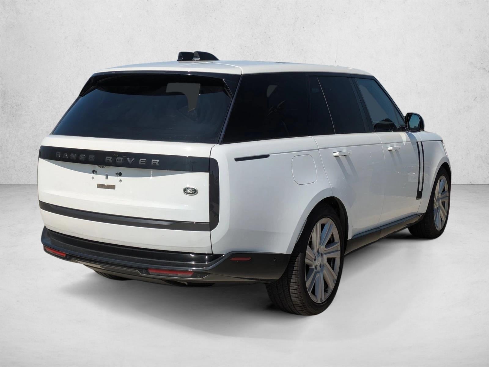 2023 Land Rover Range Rover P530 SE SWB