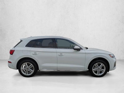 2025 Audi Q5 S line Premium Plus 55 TFSI e quattro