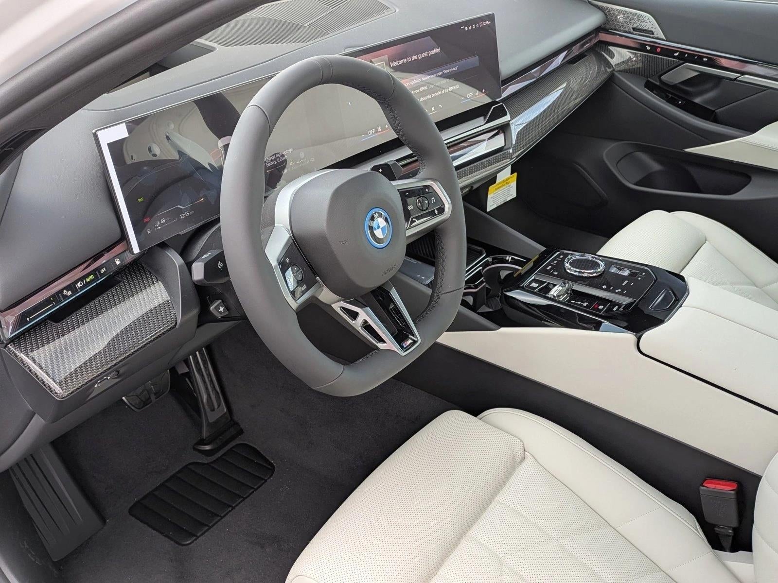 2027 BMW 550e xDrive Sedan