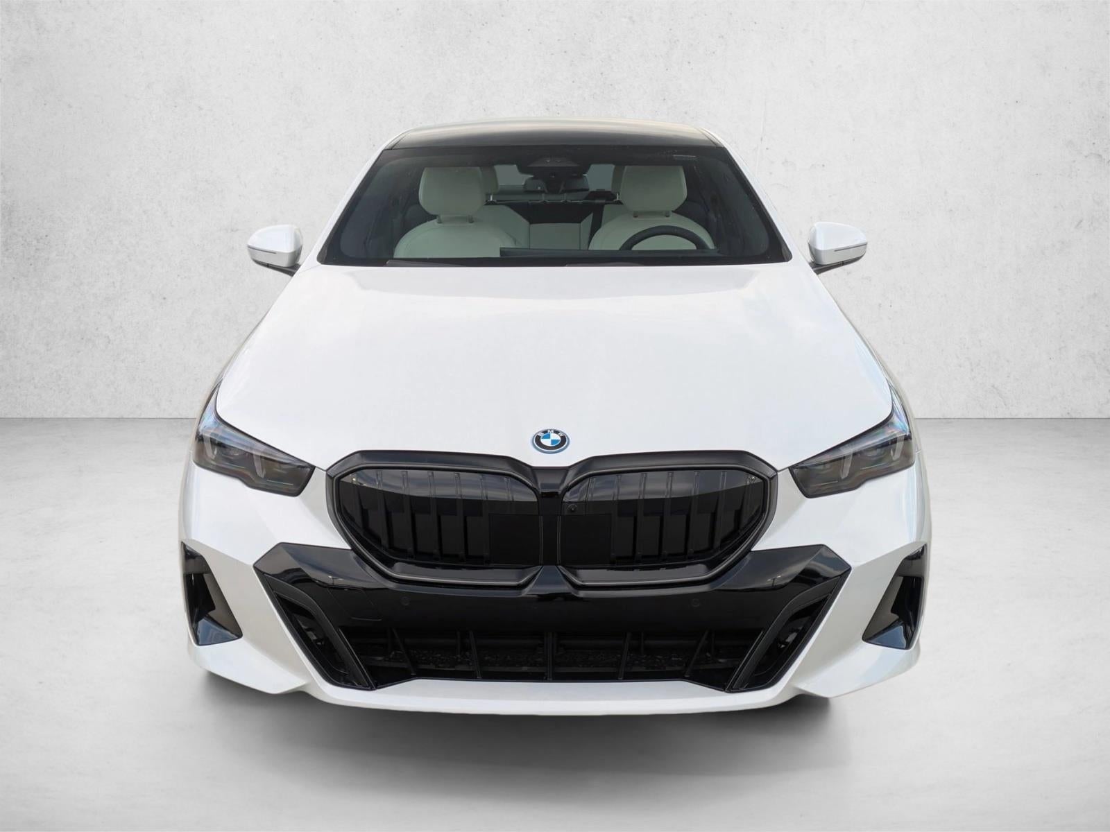 2027 BMW 550e xDrive Sedan