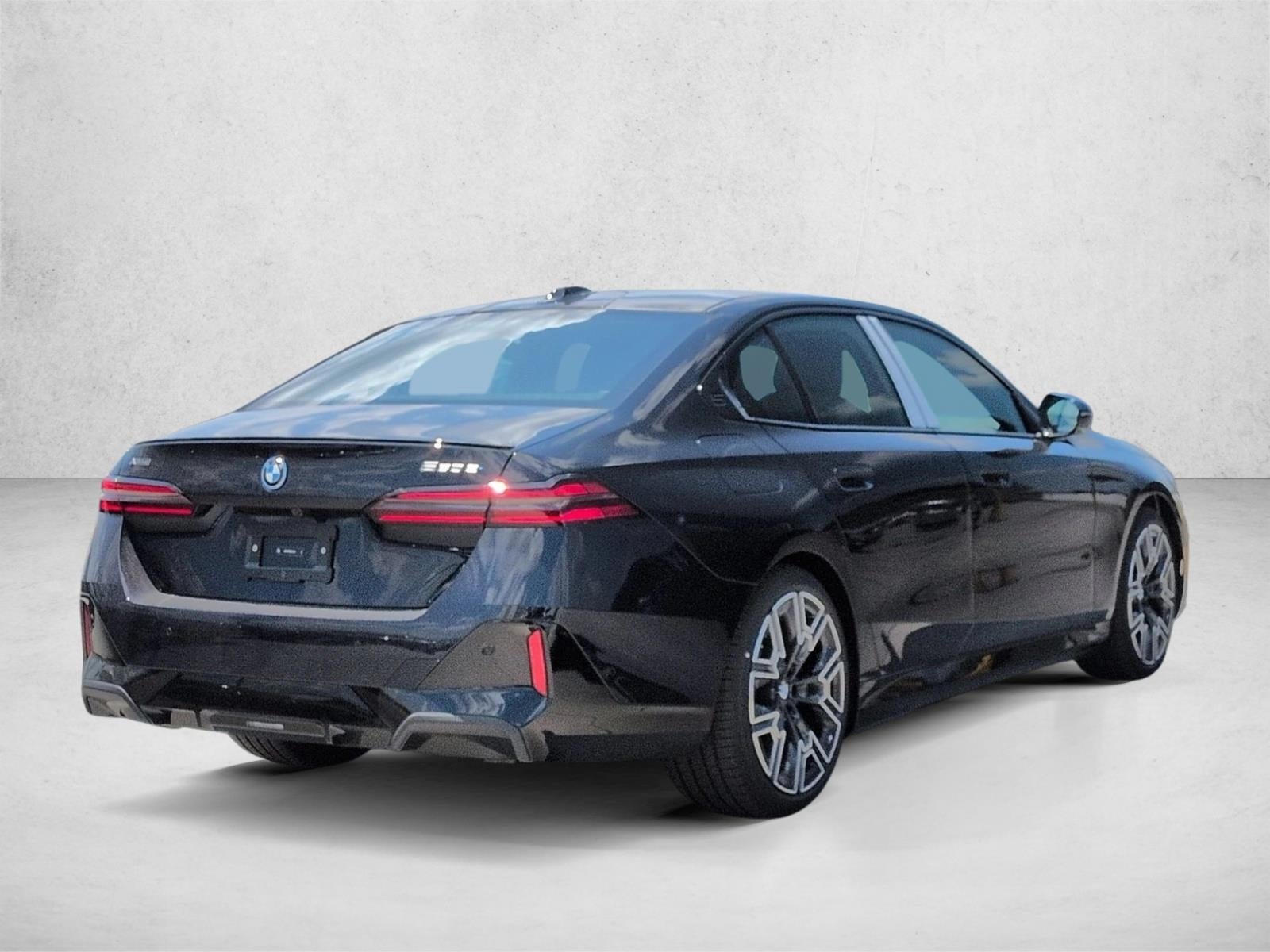 2027 BMW 550e xDrive Sedan