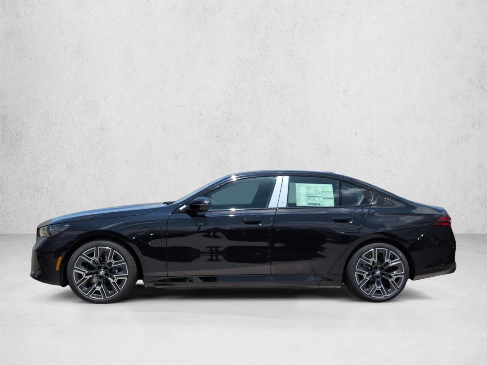 2027 BMW 550e xDrive Sedan