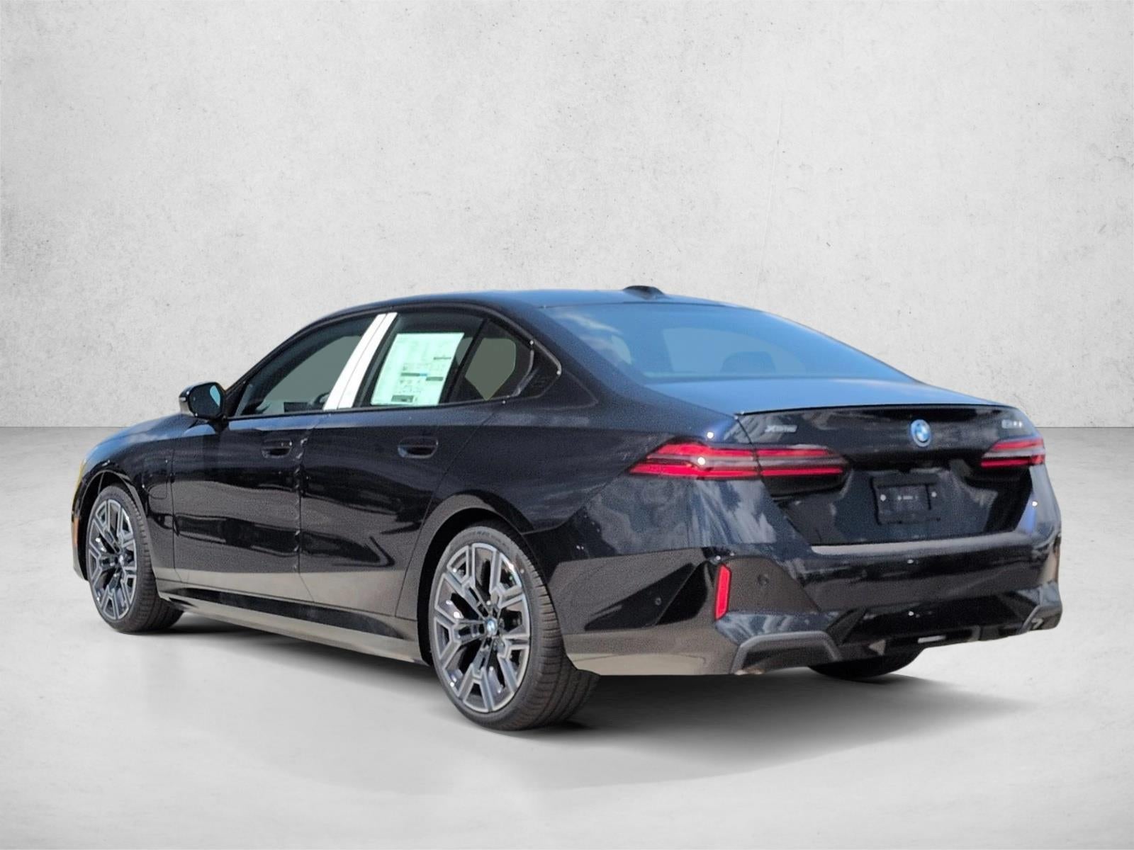 2027 BMW 550e xDrive Sedan