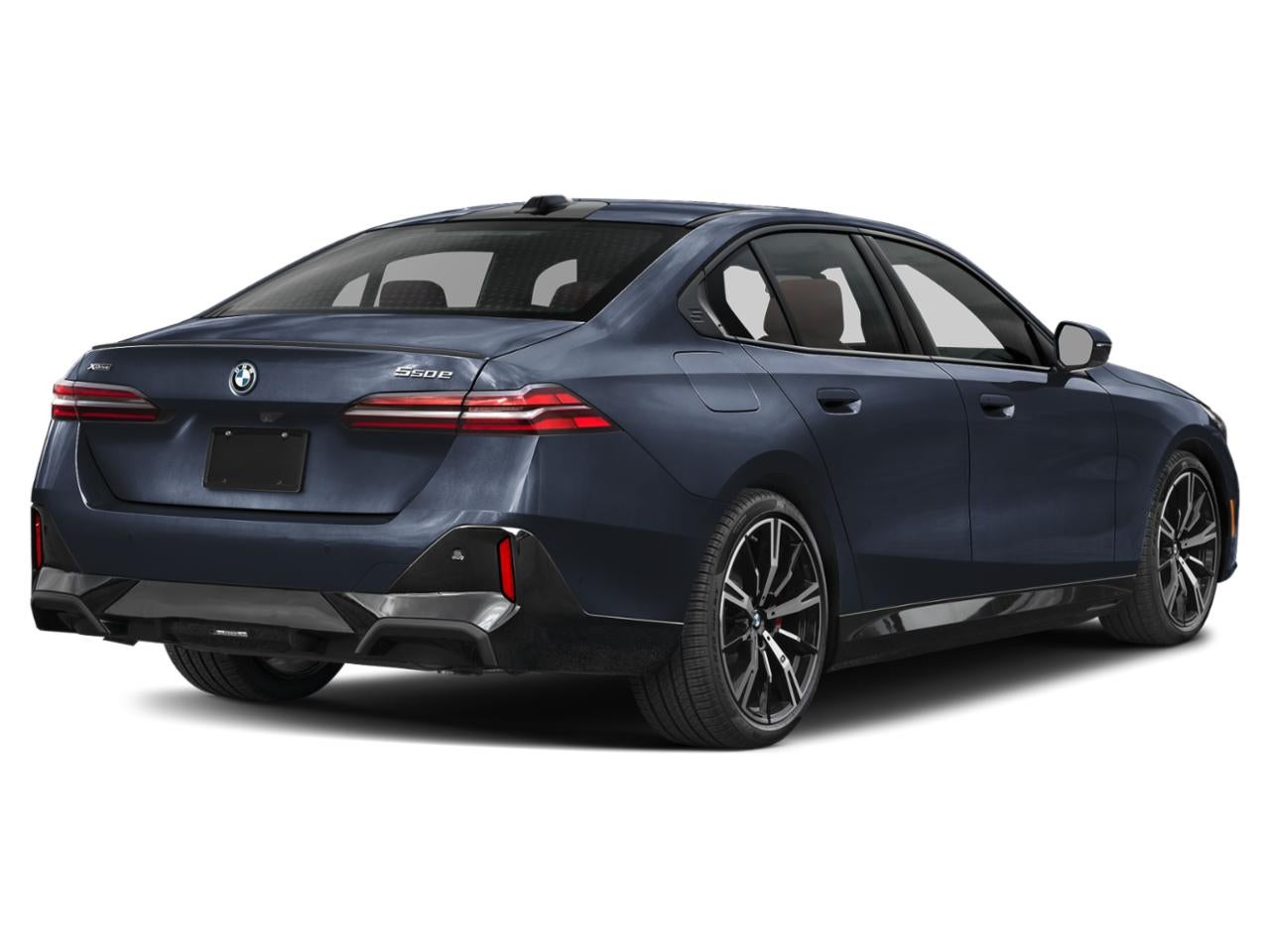 2027 BMW 550e xDrive Sedan