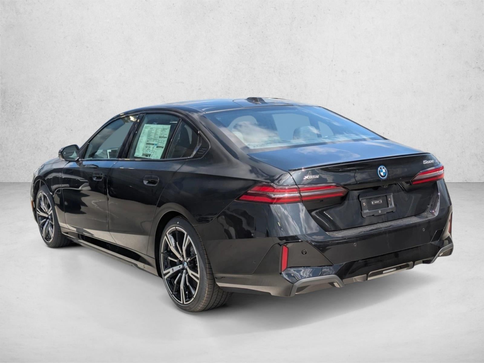 2027 BMW 550e xDrive Sedan