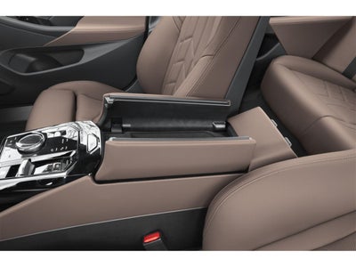 2027 BMW 550e xDrive Sedan