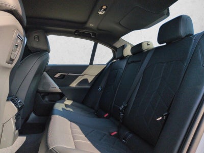 2027 BMW 550e xDrive Sedan