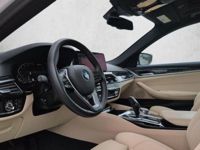 2023 BMW 530e xDrive Plug-In Hybrid