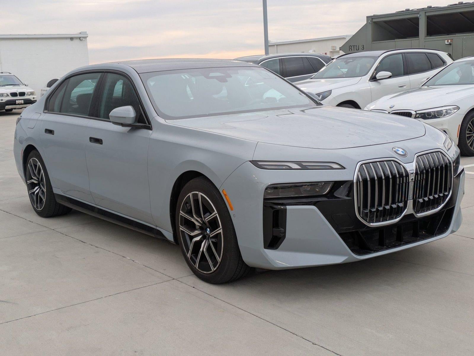 2025 BMW 740i xDrive Sedan