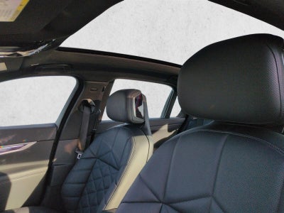 2025 BMW 740i xDrive Sedan