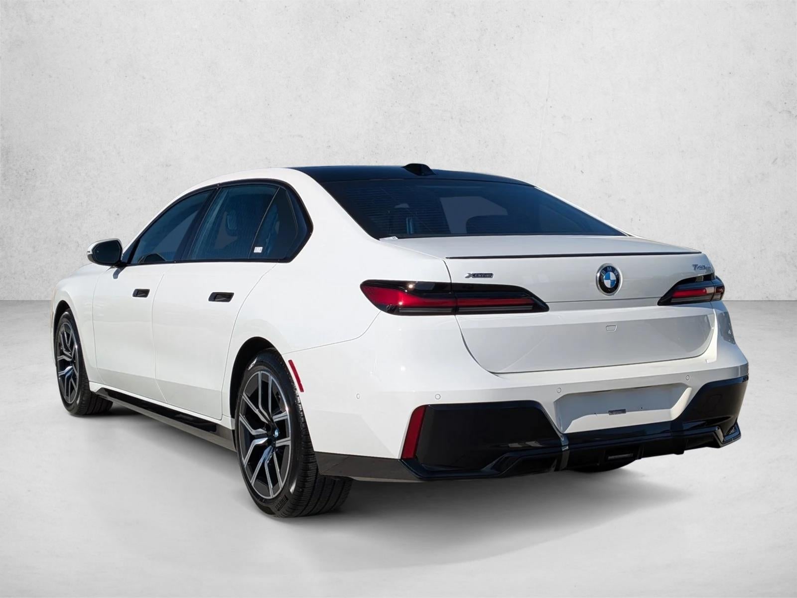 2025 BMW 740i xDrive Sedan