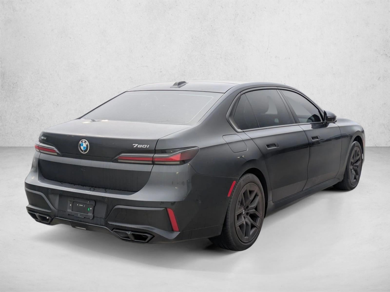 2024 BMW 760i xDrive Sedan