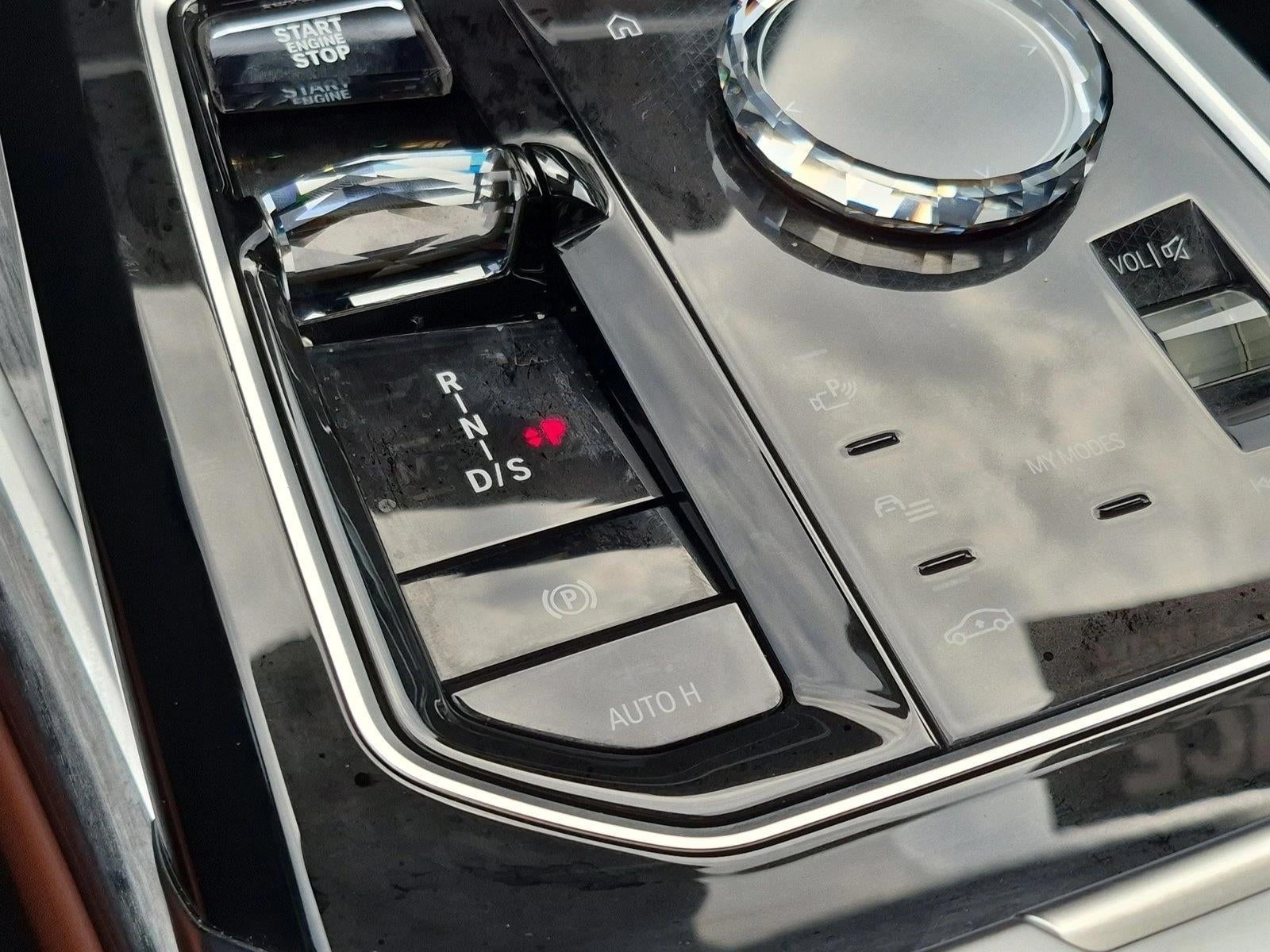 2024 BMW 760i xDrive Sedan