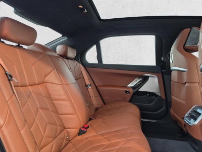 2024 BMW 760i xDrive Sedan