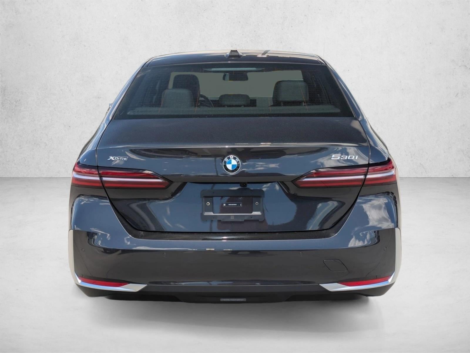 2027 BMW 530i xDrive Sedan