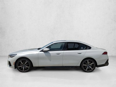 2025 BMW 530i xDrive Sedan