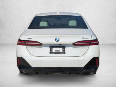 2025 BMW 530i xDrive Sedan