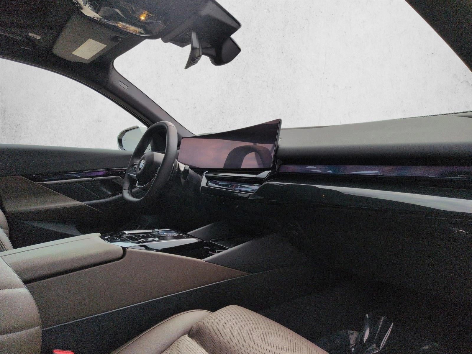 2026 BMW 540i xDrive Sedan