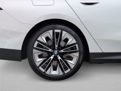 2026 BMW 540i xDrive Sedan