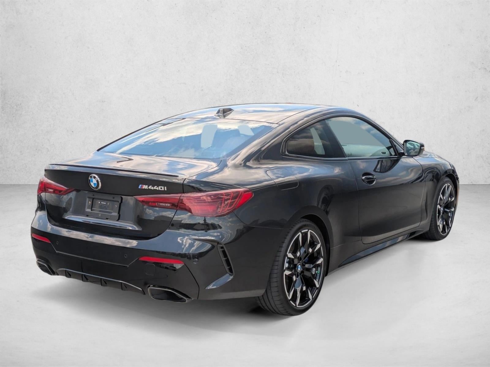2026 BMW M440i Coupe