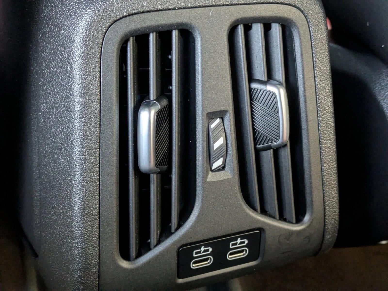 2025 BMW X1 xDrive28i Sports Activity Vehicle