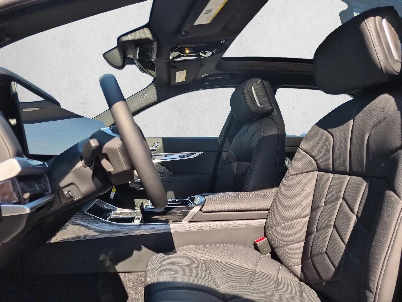2025 BMW i7 Sedan