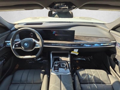 2025 BMW i7 Sedan