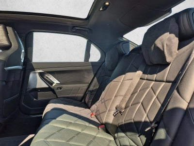 2025 BMW i7 Sedan