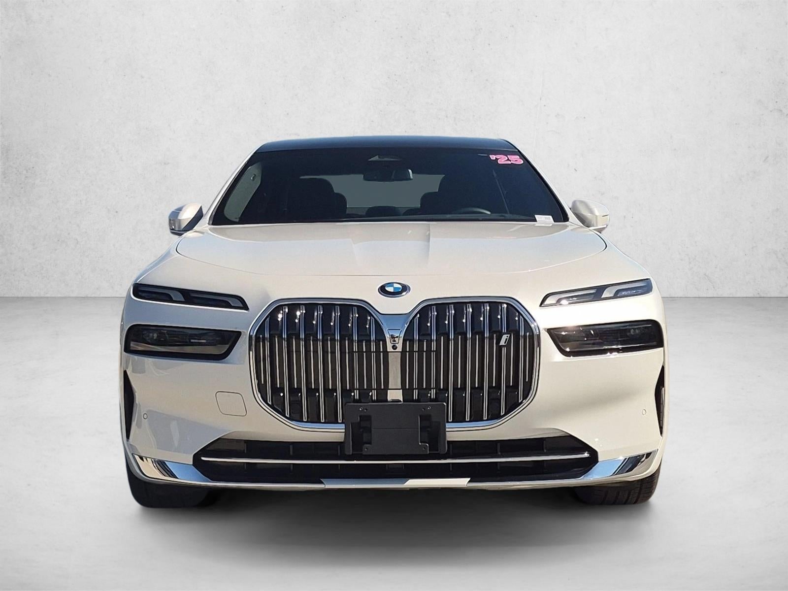2025 BMW i7 Sedan