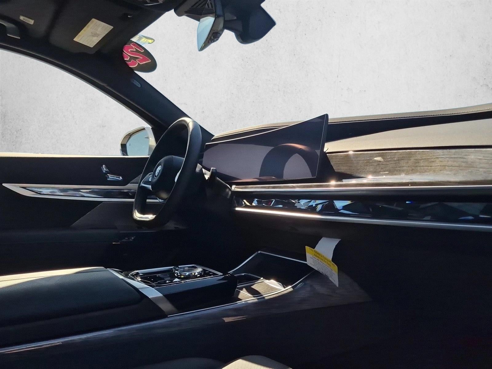 2025 BMW i7 Sedan